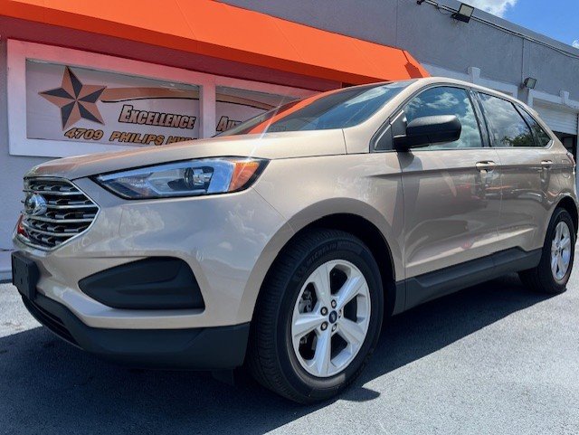 2020 Ford Edge SE's photo