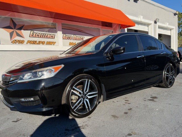 2017 Honda Accord Sport's photo